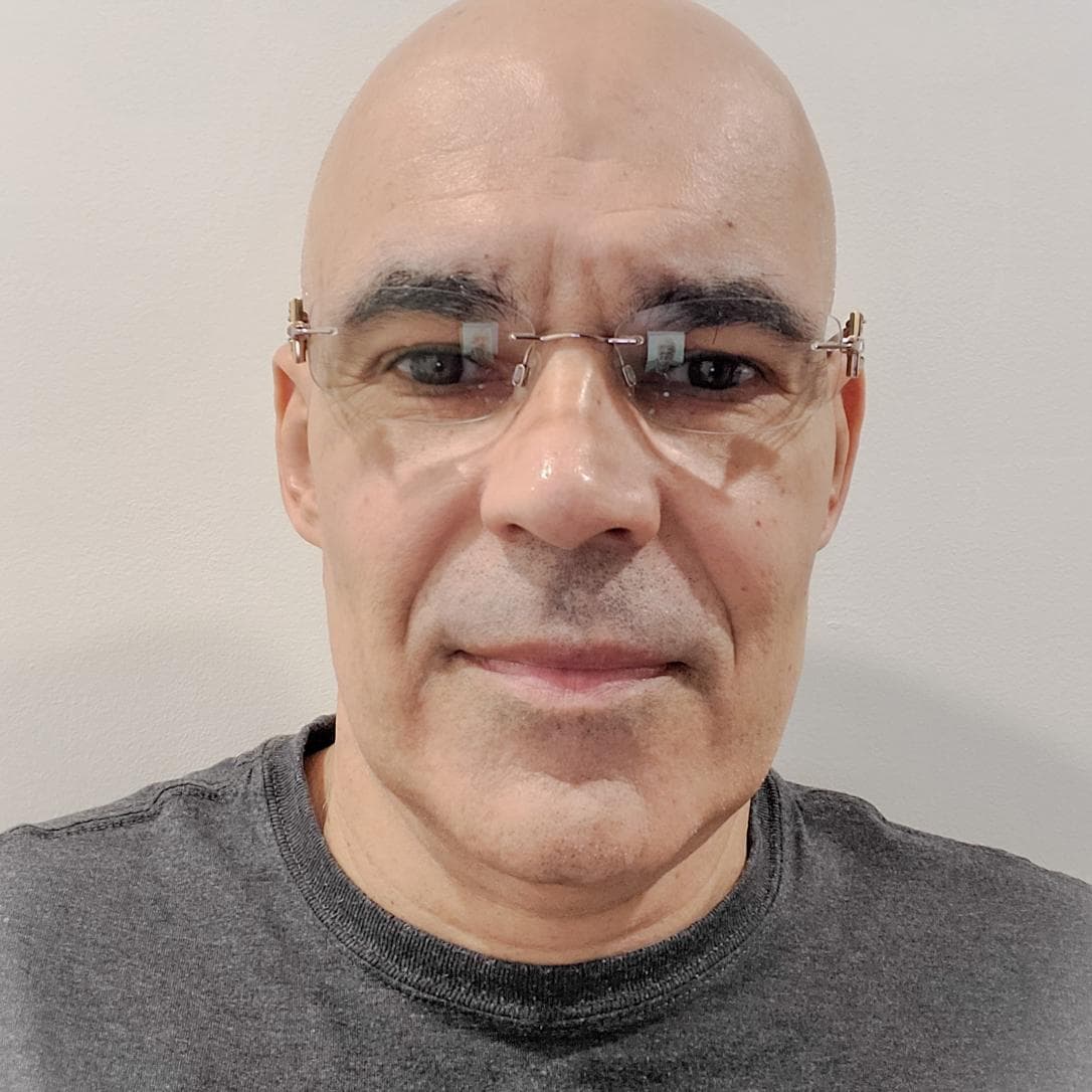 Carlos J. De Oliveira profile photo